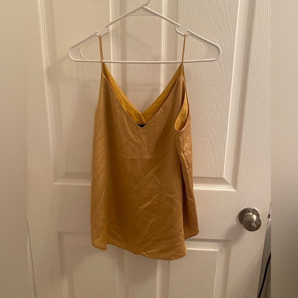 Express Tank Top - Picture 2 of 2